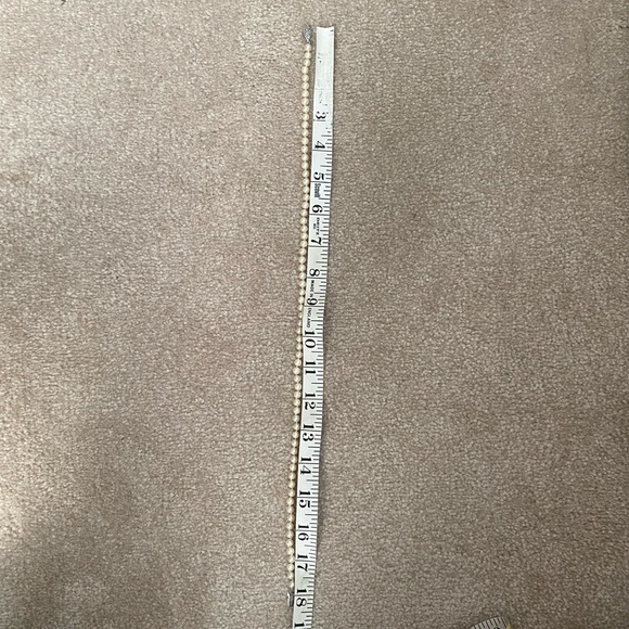 SOLD- Vintage Pearl Necklace - Picture 3 of 6